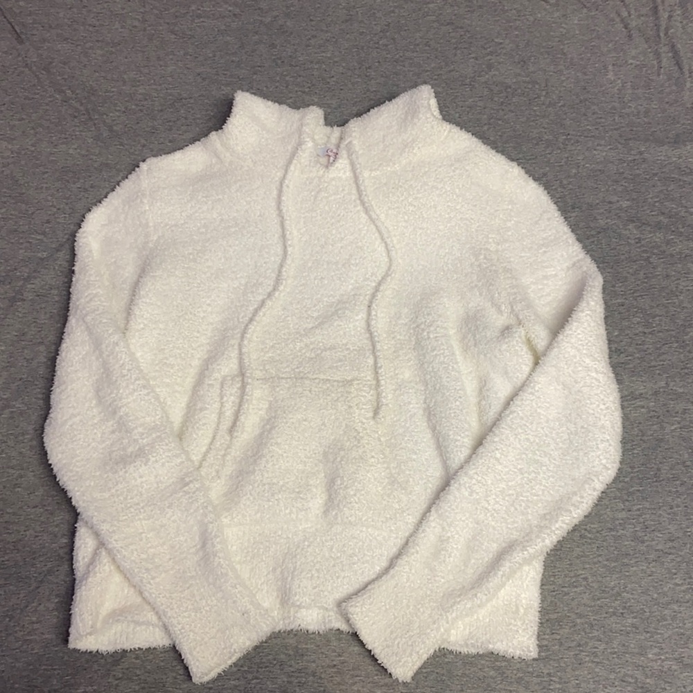 White hooded sweater